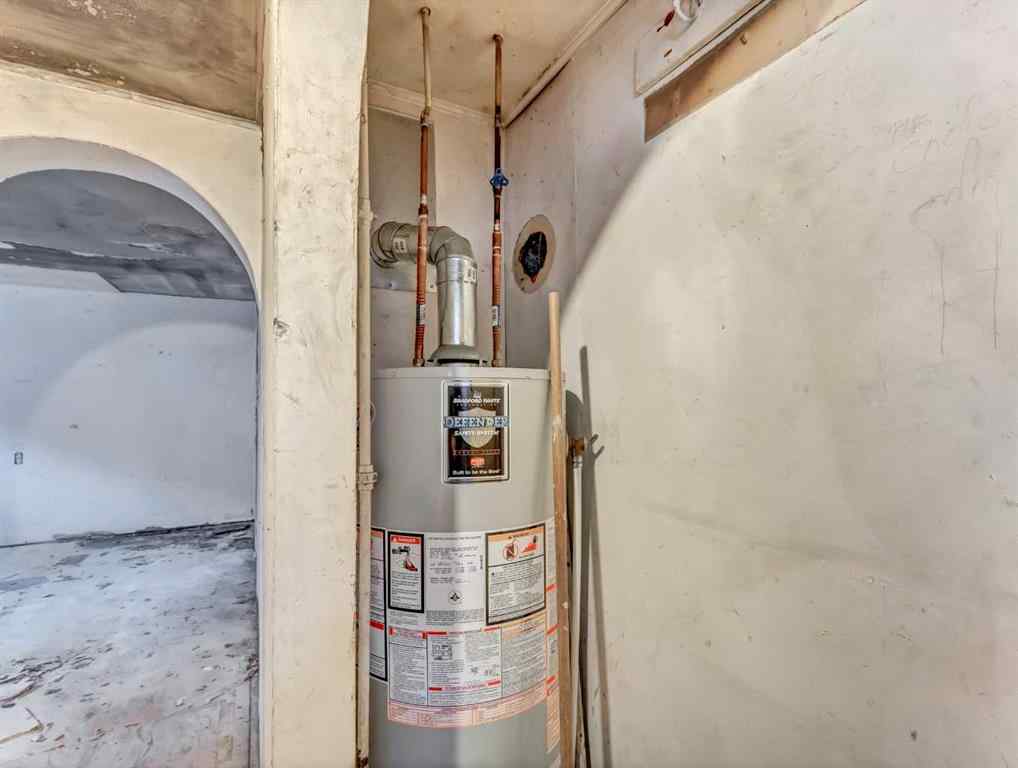 MLS® A2265828 - 960 5 Street SE in River Flats Medicine Hat, Residential