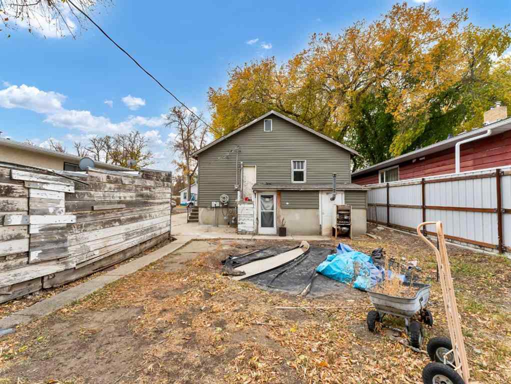 MLS® A2265828 - 960 5 Street SE in River Flats Medicine Hat, Residential