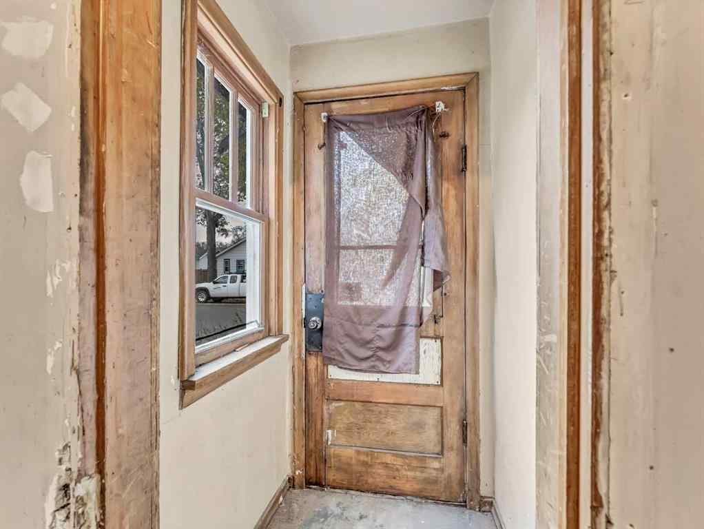 MLS® A2265828 - 960 5 Street SE in River Flats Medicine Hat, Residential