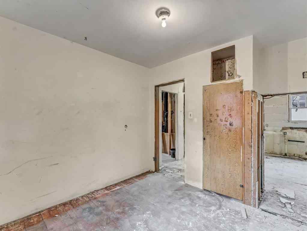 MLS® A2265828 - 960 5 Street SE in River Flats Medicine Hat, Residential