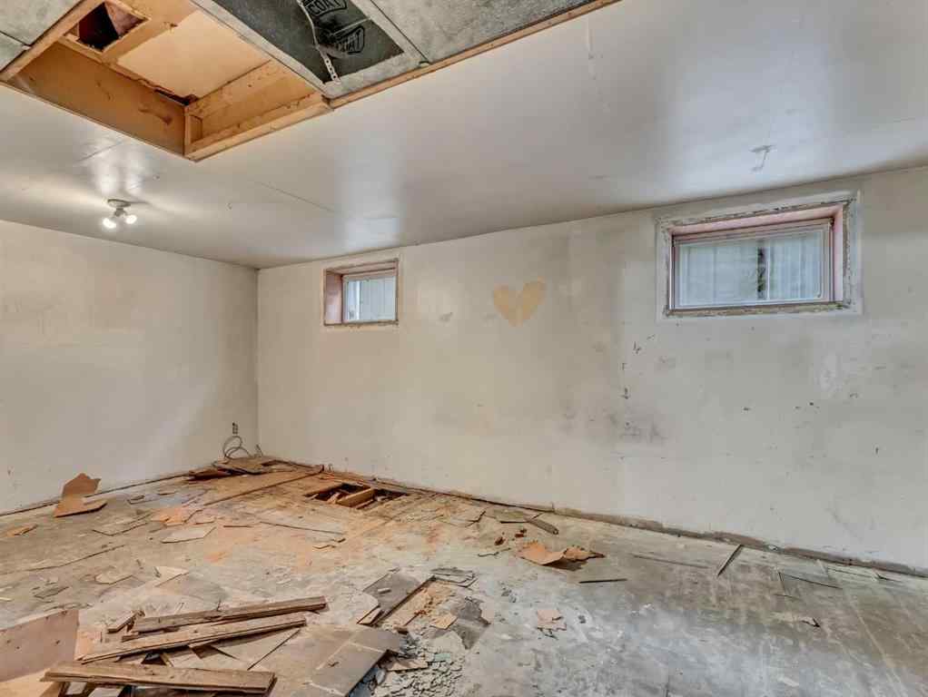 MLS® A2265828 - 960 5 Street SE in River Flats Medicine Hat, Residential