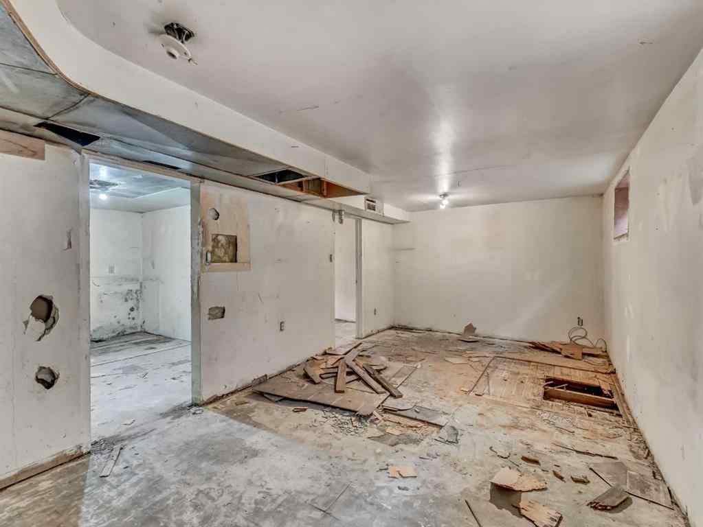 MLS® A2265828 - 960 5 Street SE in River Flats Medicine Hat, Residential