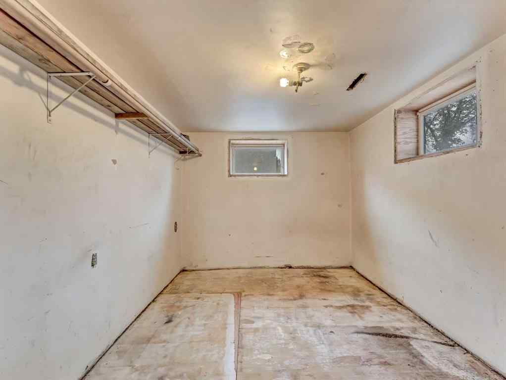 MLS® A2265828 - 960 5 Street SE in River Flats Medicine Hat, Residential