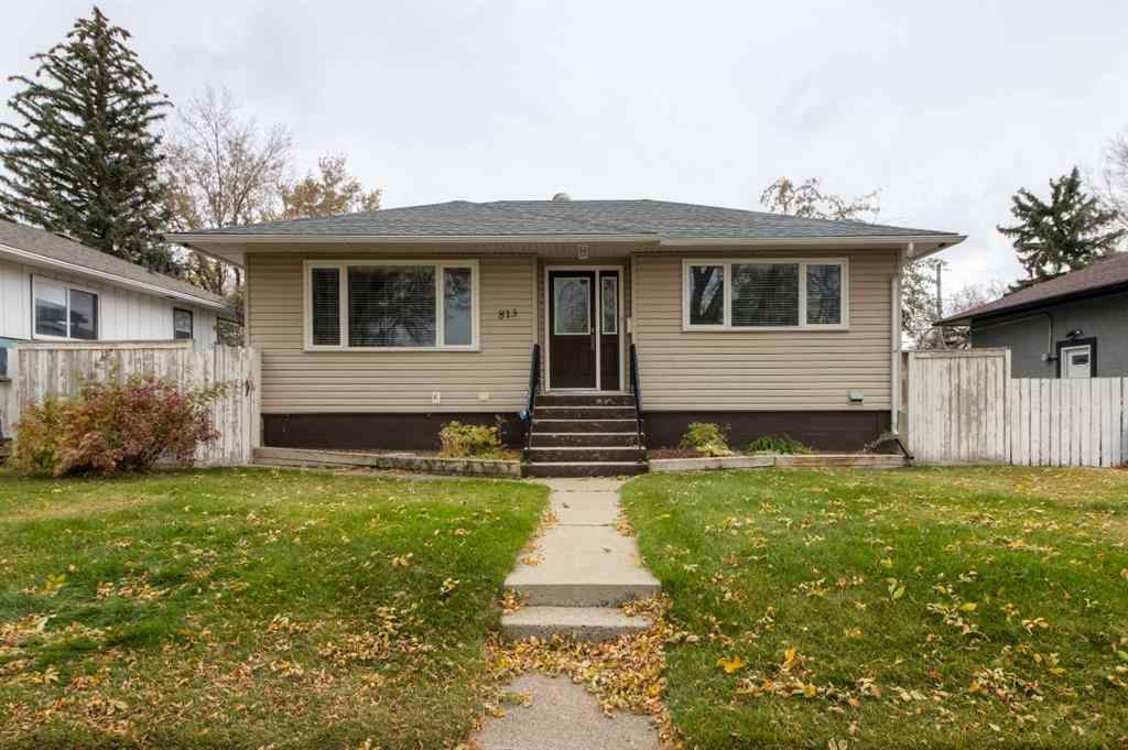 MLS® A2265829 - 813 Stafford Drive N in Senator Buchanan Lethbridge, Residential