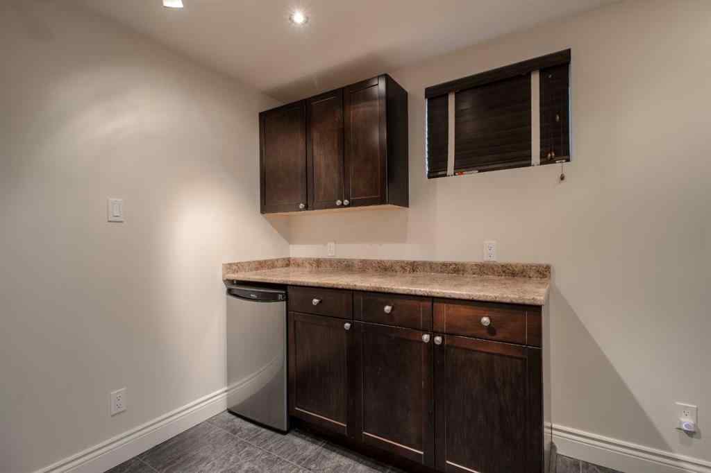 MLS® A2265829 - 813 Stafford Drive N in Senator Buchanan Lethbridge, Residential