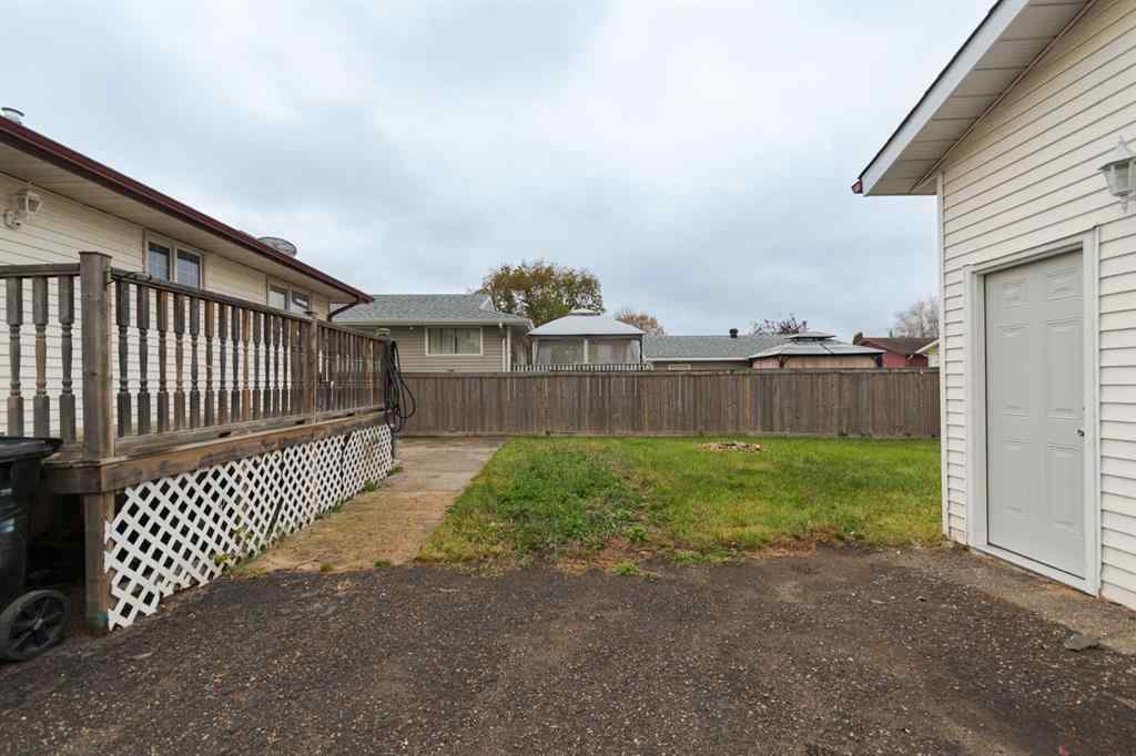 MLS® A2265830 - 114 Highfield Street  in Thickwood Fort McMurray, Residential