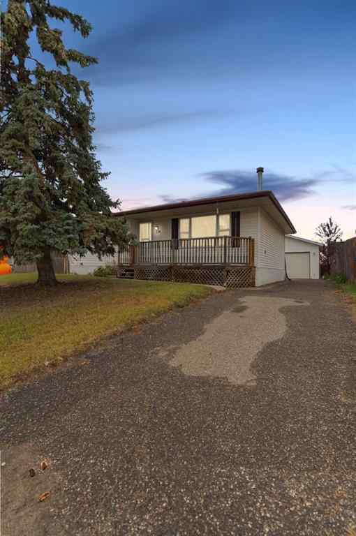 MLS® A2265830 - 114 Highfield Street  in Thickwood Fort McMurray, Residential