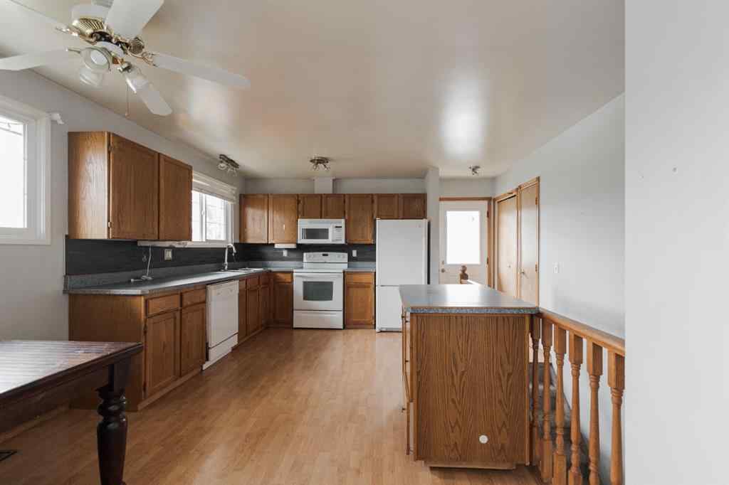 MLS® A2265830 - 114 Highfield Street  in Thickwood Fort McMurray, Residential