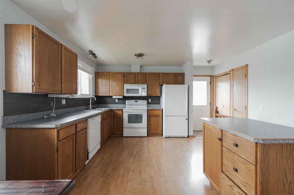 MLS® A2265830 - 114 Highfield Street  in Thickwood Fort McMurray, Residential