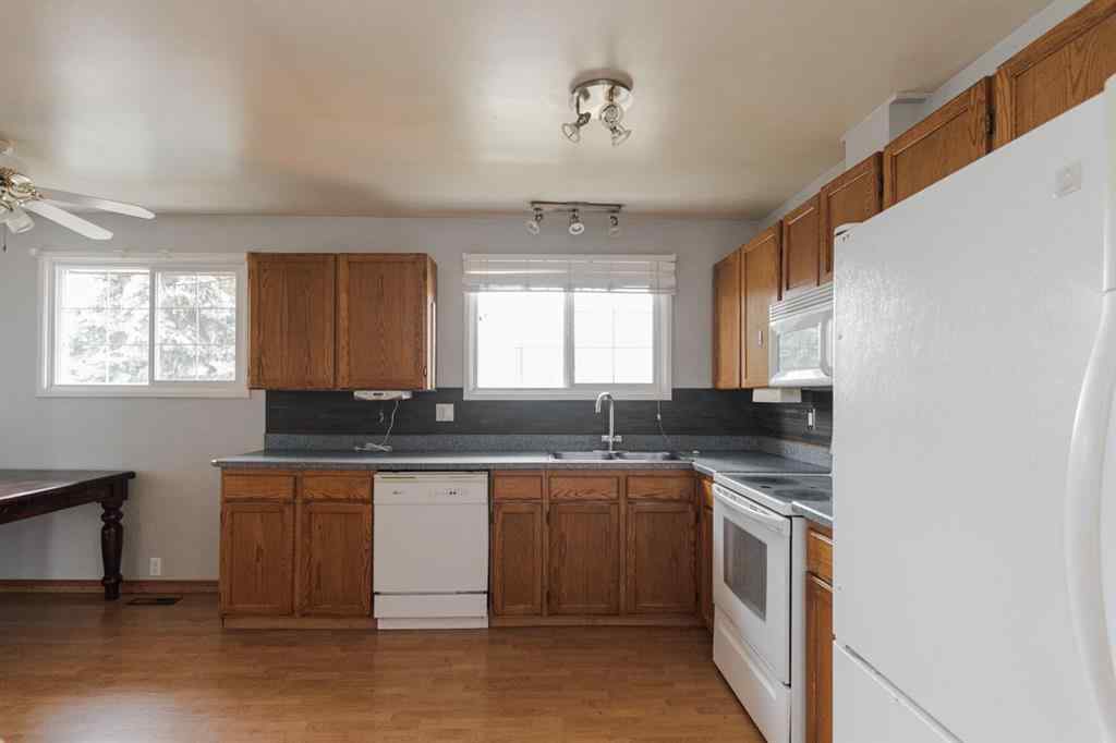 MLS® A2265830 - 114 Highfield Street  in Thickwood Fort McMurray, Residential