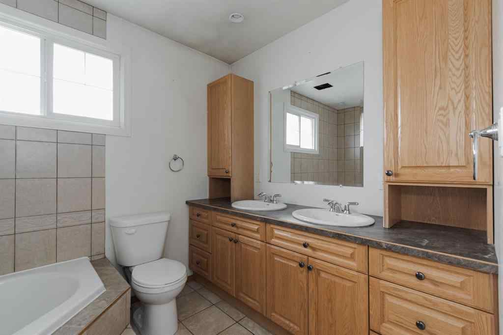 MLS® A2265830 - 114 Highfield Street  in Thickwood Fort McMurray, Residential