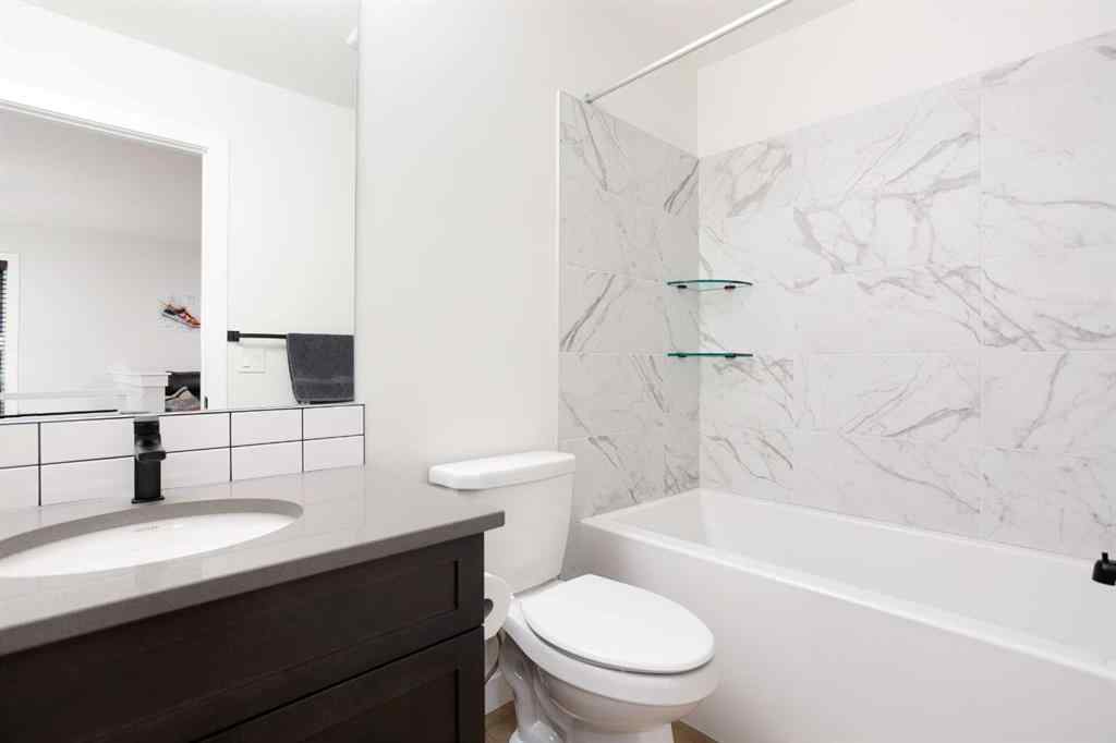 MLS® A2265836 - 210 Chelsea Heath  in Chelsea_CH Chestermere, Residential