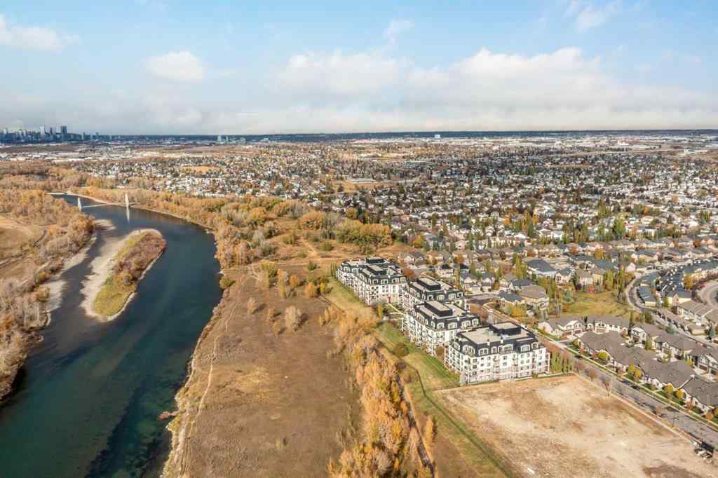 MLS® A2265837 - Unit #105 121 Quarry Way SE in Douglasdale/Glen Calgary, Residential