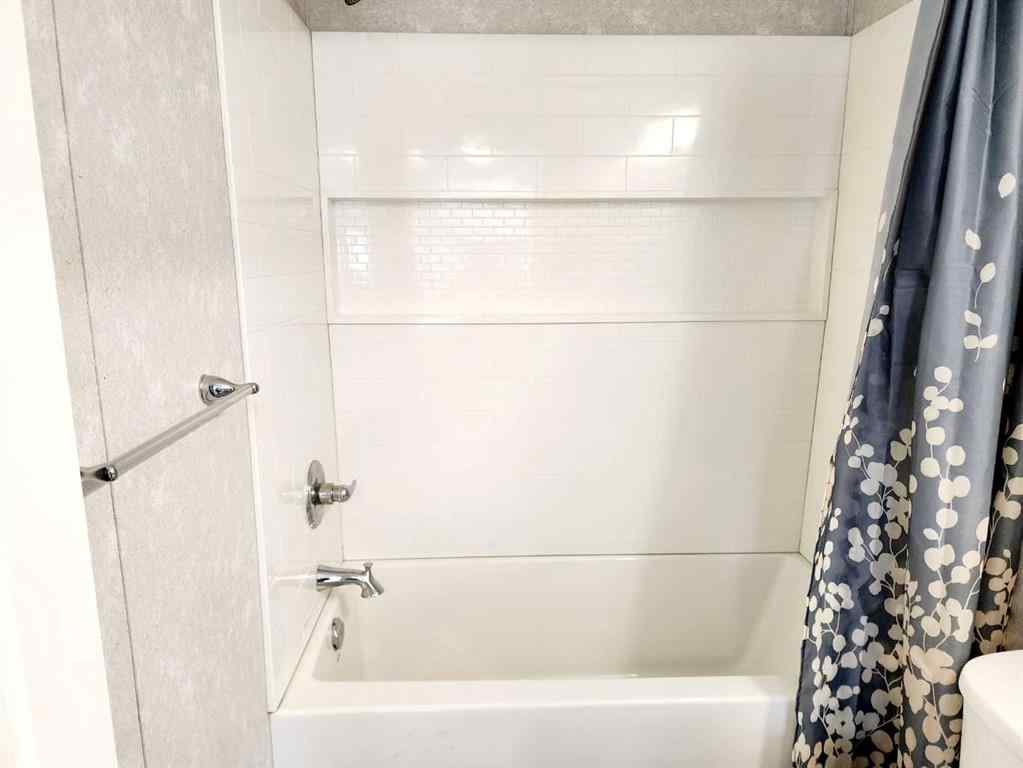 MLS® A2265843 - Unit #34 4922 Womacks Road  in Blackfalds MHP Blackfalds, Mobile