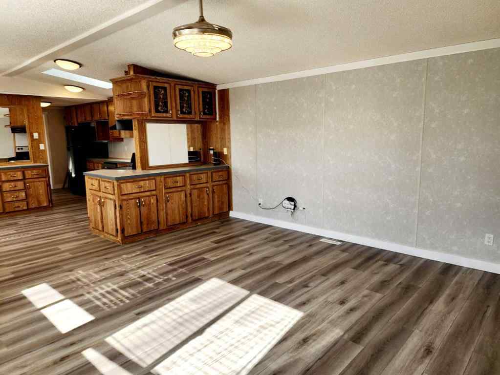 MLS® A2265843 - Unit #34 4922 Womacks Road  in Blackfalds MHP Blackfalds, Mobile