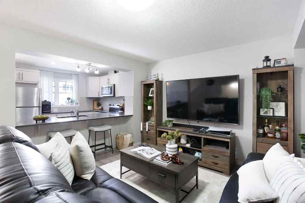 MLS® A2265844 - 214 Hillcrest Gardens SW in Hillcrest Airdrie, Residential