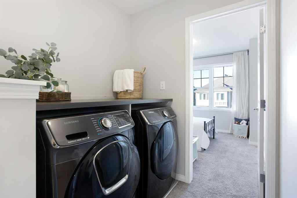 MLS® A2265844 - 214 Hillcrest Gardens SW in Hillcrest Airdrie, Residential