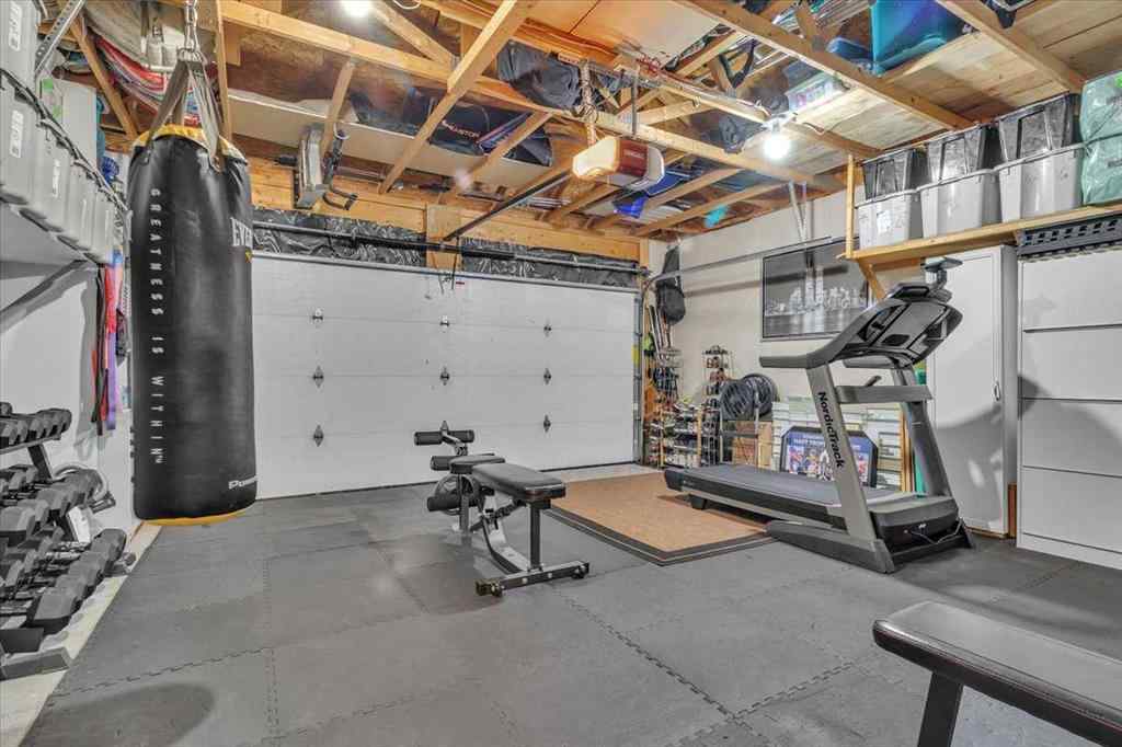 MLS® A2265851 - 20 Tuscany Ridge Green NW in Tuscany Calgary, Residential