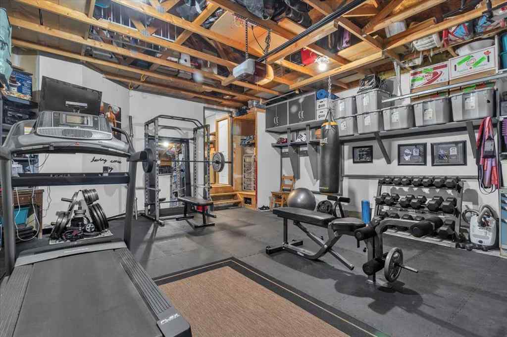 MLS® A2265851 - 20 Tuscany Ridge Green NW in Tuscany Calgary, Residential