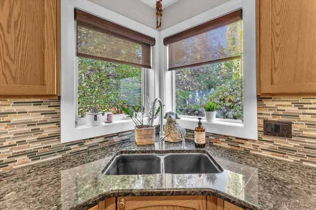 MLS® A2265851 - 20 Tuscany Ridge Green NW in Tuscany Calgary, Residential