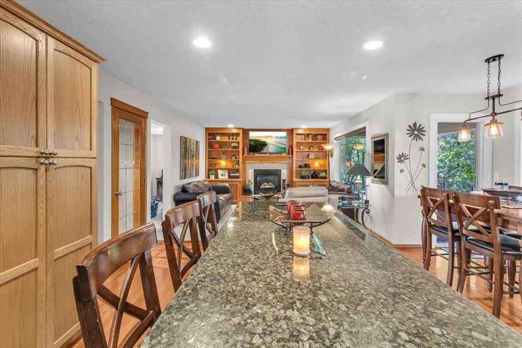 MLS® A2265851 - 20 Tuscany Ridge Green NW in Tuscany Calgary, Residential