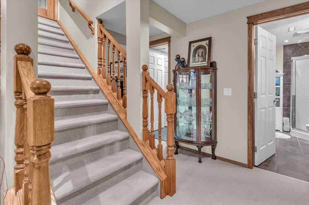 MLS® A2265851 - 20 Tuscany Ridge Green NW in Tuscany Calgary, Residential