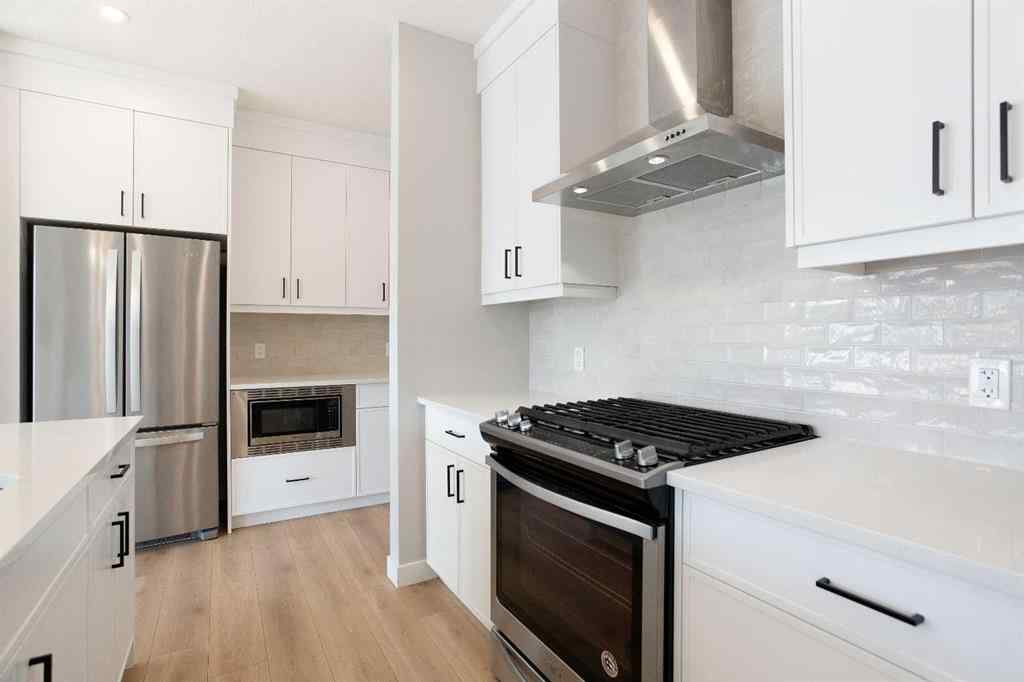 MLS® A2265852 - 125 Cranbrook Gardens SE in Cranston Calgary, Residential