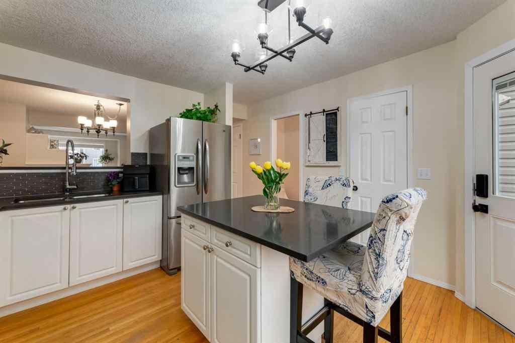 MLS® A2265864 - 1532 34 Avenue SW in South Calgary Calgary, Residential