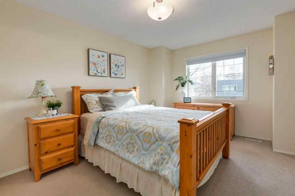 MLS® A2265864 - 1532 34 Avenue SW in South Calgary Calgary, Residential