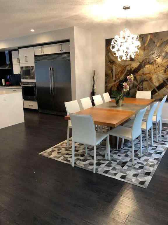 MLS® A2265865 - 2312 Westmount Road NW in West Hillhurst Calgary, Residential