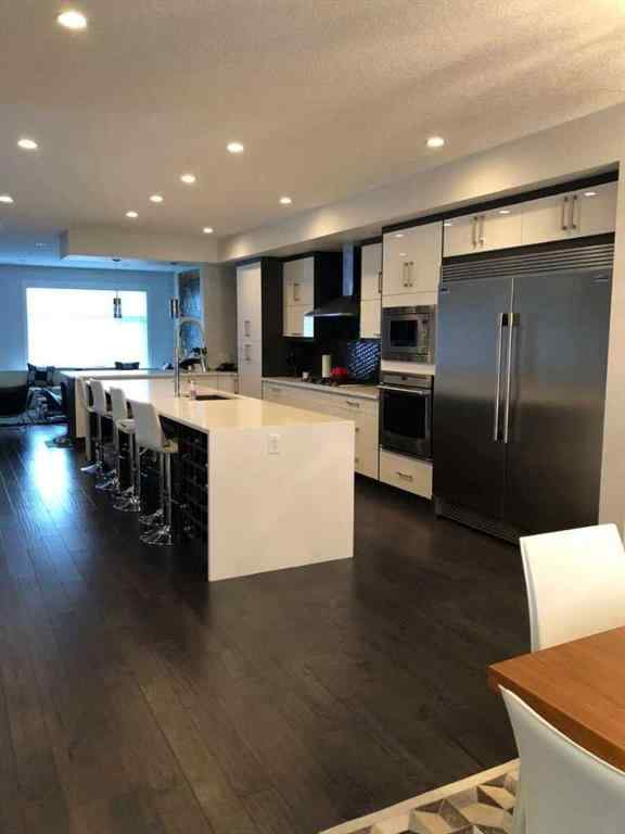 MLS® A2265865 - 2312 Westmount Road NW in West Hillhurst Calgary, Residential