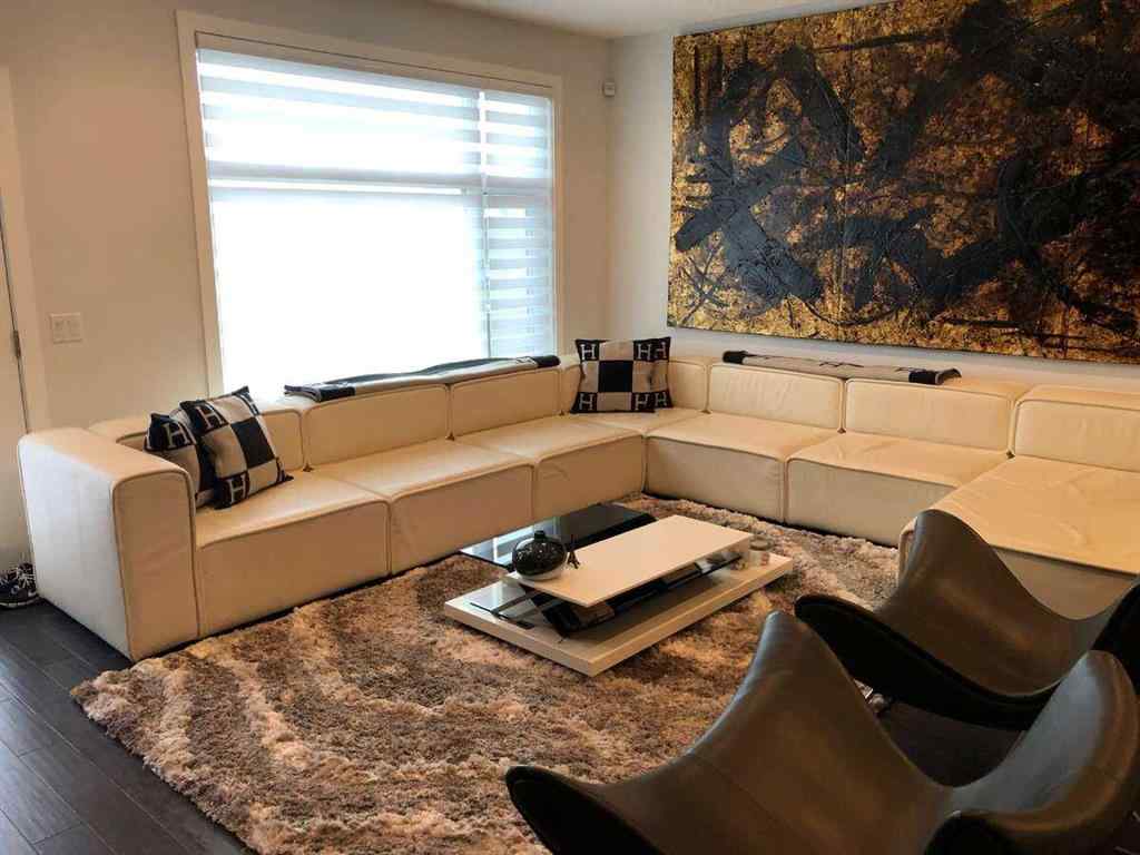 MLS® A2265865 - 2312 Westmount Road NW in West Hillhurst Calgary, Residential