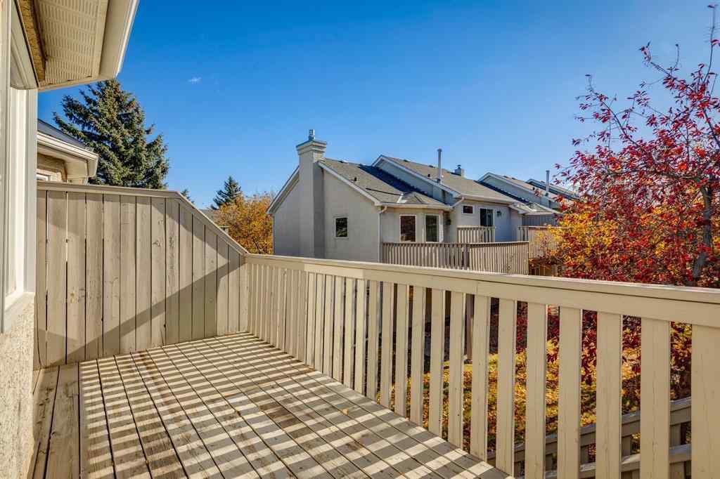MLS® A2265866 - 19 Sunlake Gardens SE in Sundance Calgary, Residential