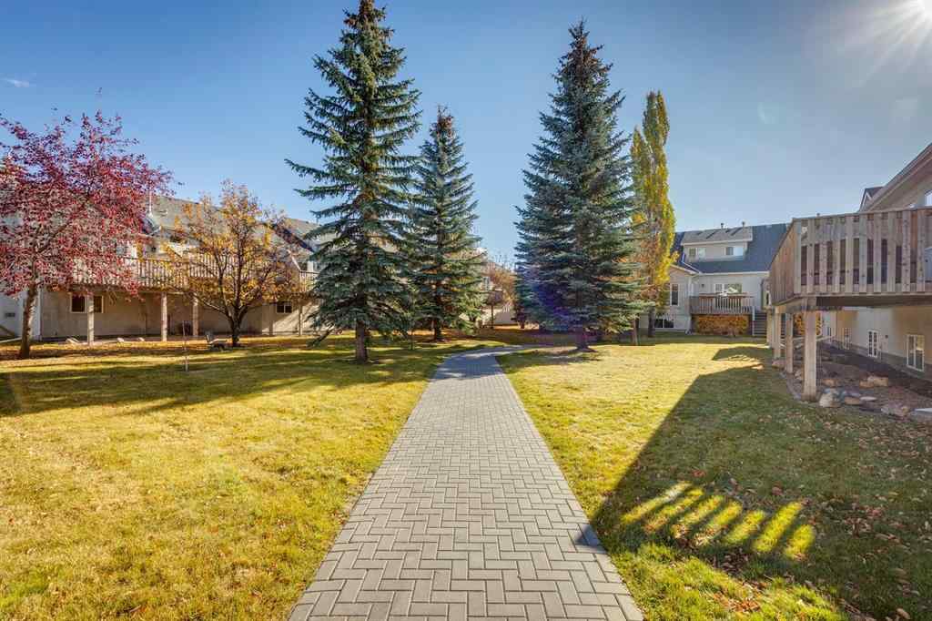 MLS® A2265866 - 19 Sunlake Gardens SE in Sundance Calgary, Residential