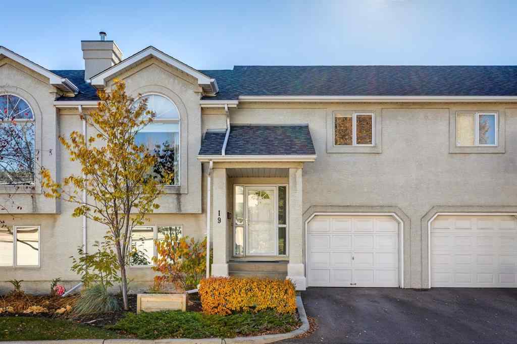 MLS® A2265866 - 19 Sunlake Gardens SE in Sundance Calgary, Residential