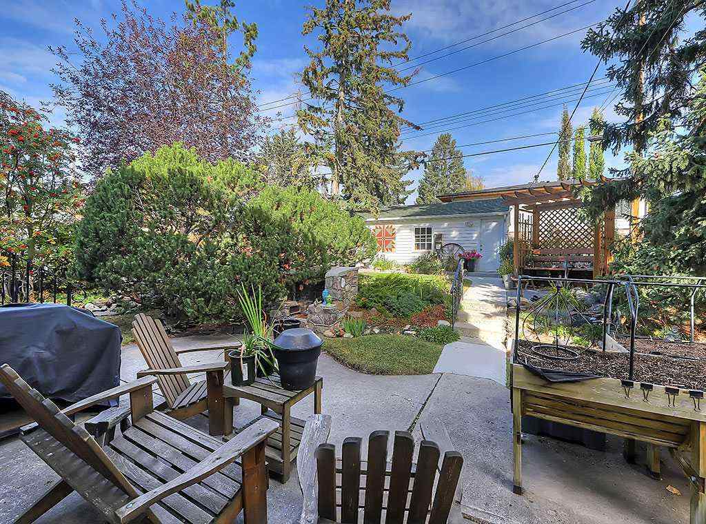 MLS® A2265871 - 2540 32 Avenue SW in Richmond Calgary, Residential