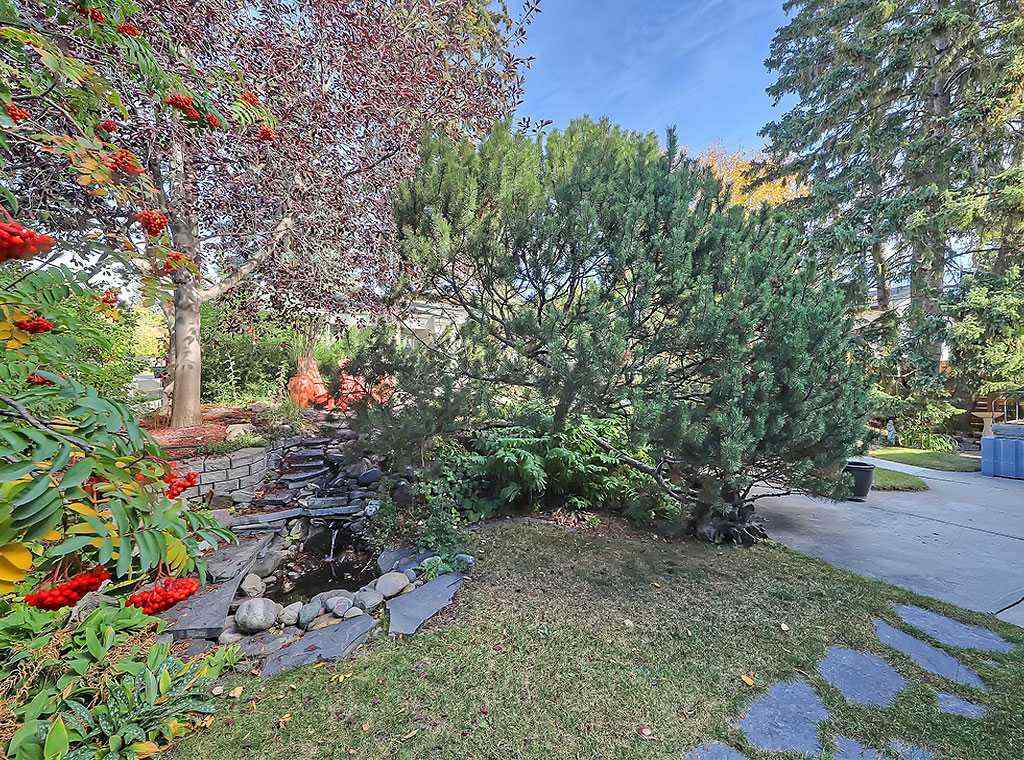 MLS® A2265871 - 2540 32 Avenue SW in Richmond Calgary, Residential