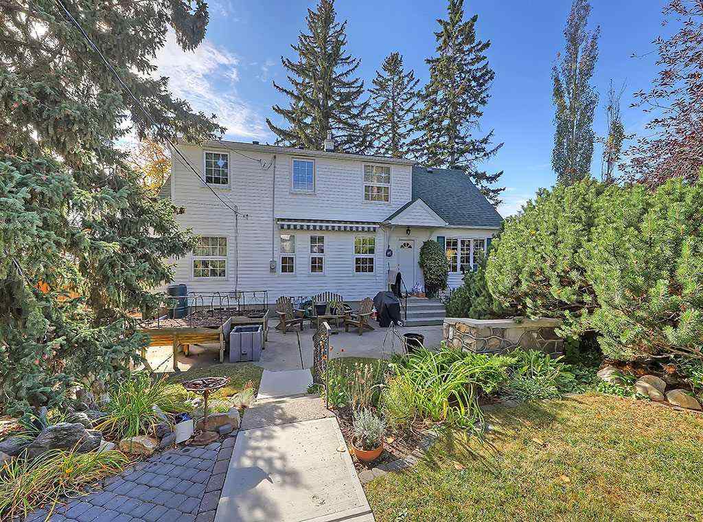 MLS® A2265871 - 2540 32 Avenue SW in Richmond Calgary, Residential