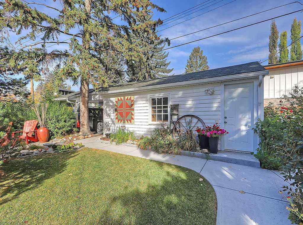 MLS® A2265871 - 2540 32 Avenue SW in Richmond Calgary, Residential