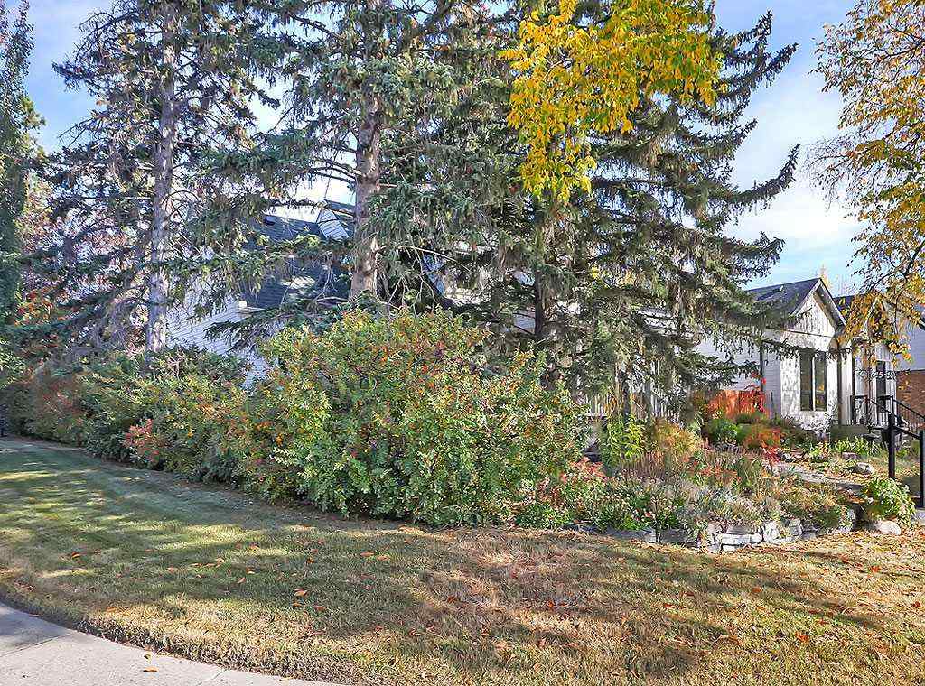 MLS® A2265871 - 2540 32 Avenue SW in Richmond Calgary, Residential