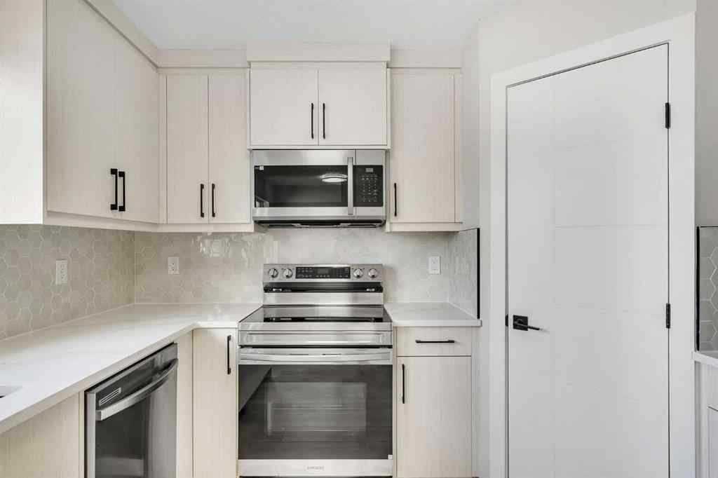 MLS® A2265873 - 25 San Diego Way NE in Monterey Park Calgary, Residential