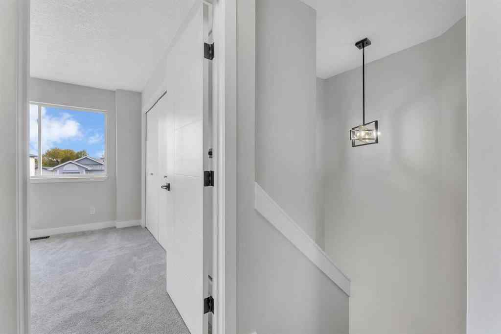 MLS® A2265873 - 25 San Diego Way NE in Monterey Park Calgary, Residential