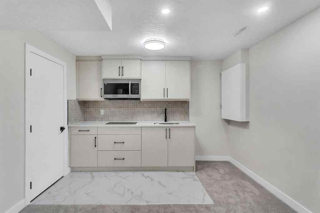 MLS® A2265873 - 25 San Diego Way NE in Monterey Park Calgary, Residential