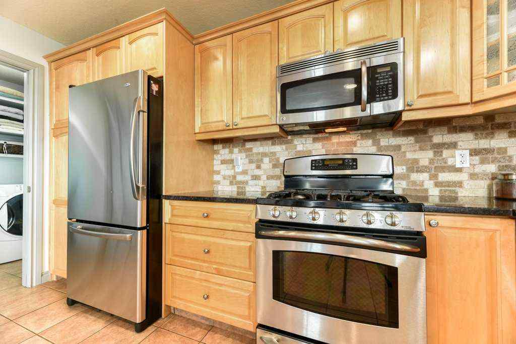 MLS® A2265877 - 255075 Township Road 215A   in NONE Rural Wheatland County, Residential