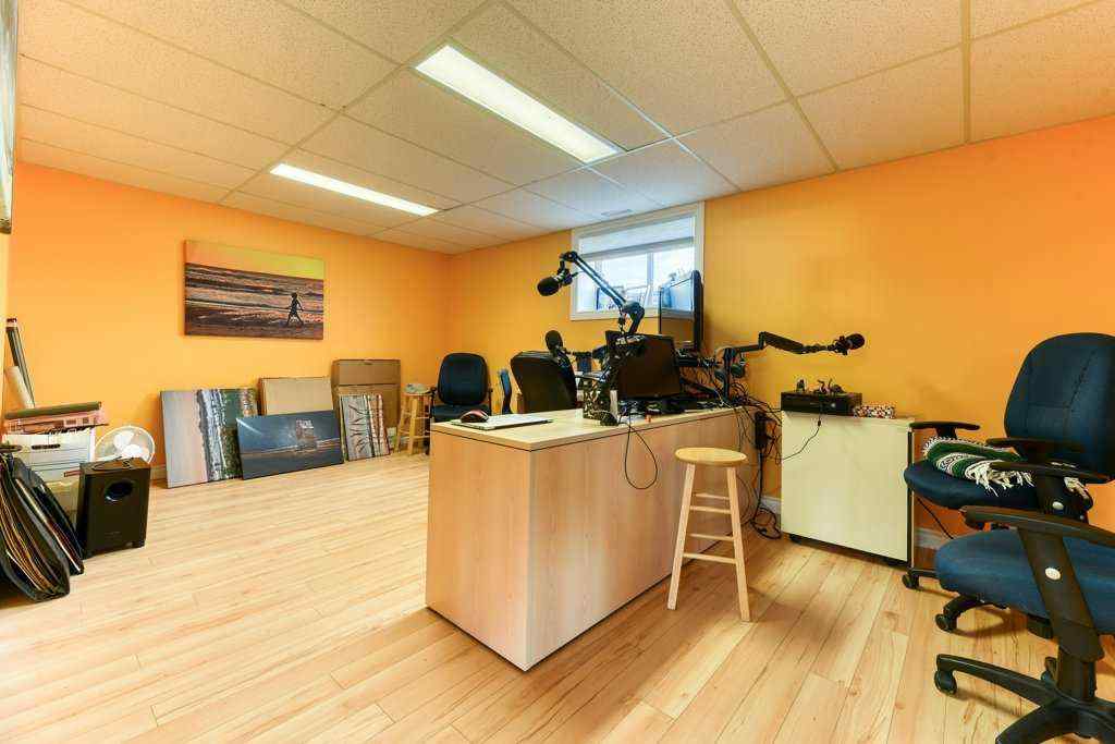 MLS® A2265877 - 255075 Township Road 215A   in NONE Rural Wheatland County, Residential