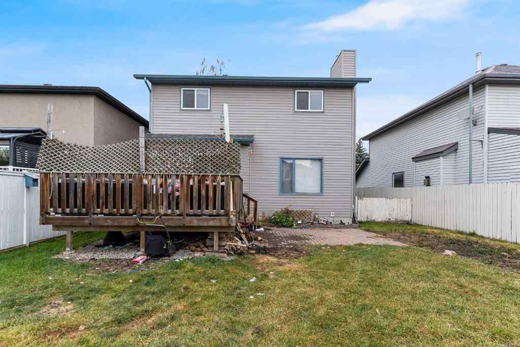 MLS® A2265880 - 399 Sunlake Road SE in Sundance Calgary, Residential