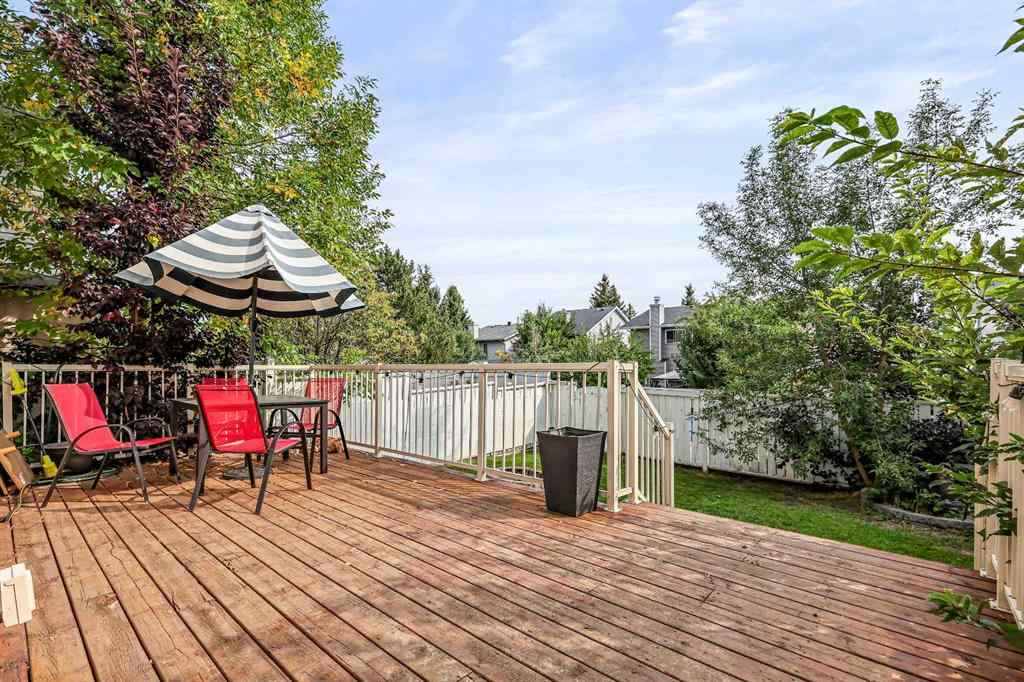 MLS® A2265881 - 32 Millrise Crescent SW in Millrise Calgary, Residential