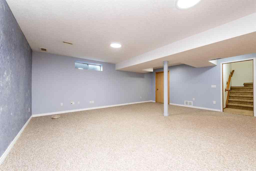 MLS® A2265883 - 251 Douglas Woods Drive SE in Douglasdale/Glen Calgary, Residential