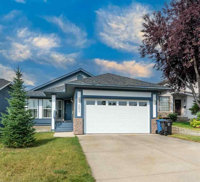 MLS® A2265883 - 251 Douglas Woods Drive SE in Douglasdale/Glen Calgary, Residential