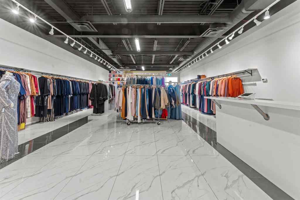 MLS® A2265886 - 3131 27 Street NE in Sunridge Calgary, Commercial